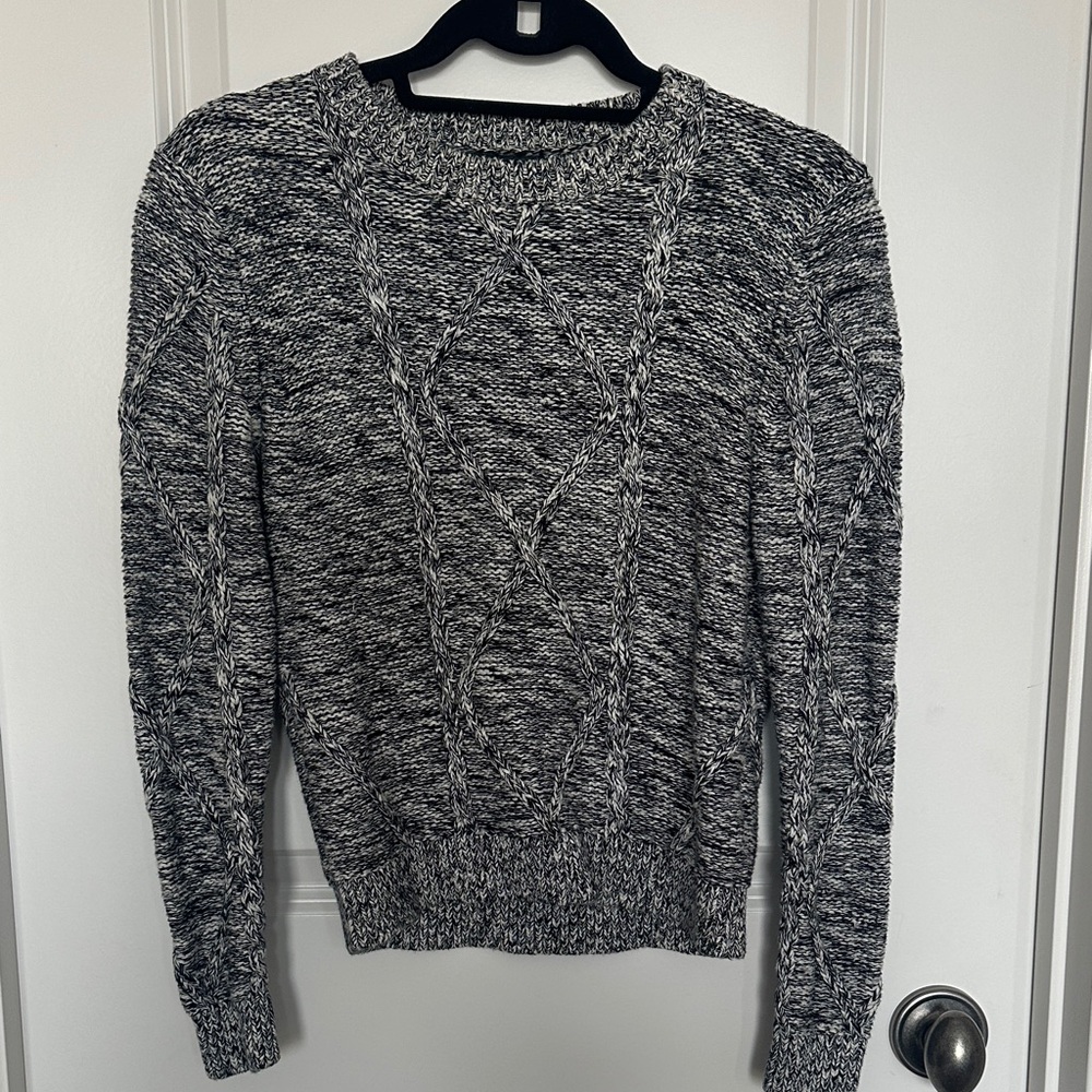 Banana Republic Charcoal and White Cable Knit Crewneck Sweater